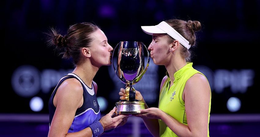 Veronika Kudermetova and Elise Mertens, WTA Finals 2025